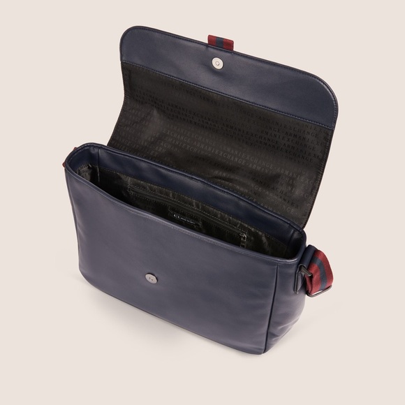 NWT Armani Exchange Messenger Bag - Picture 3 of 8